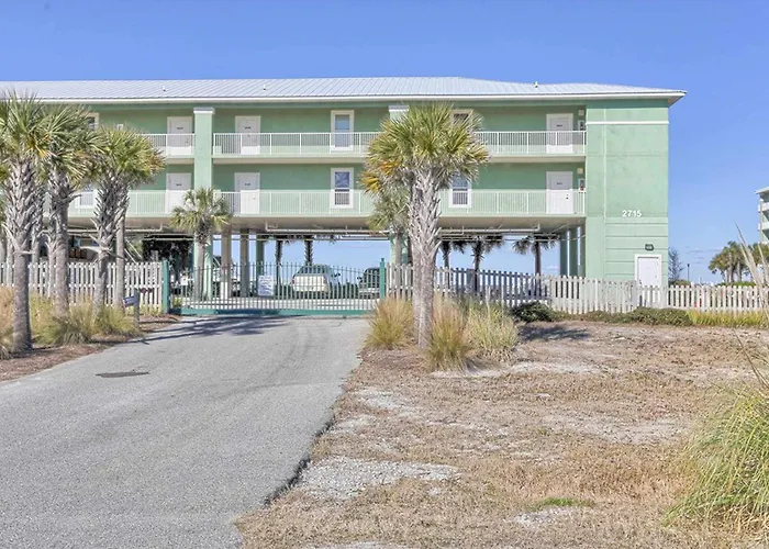 Waterfront W Balcony Boat Slip Shared Hot Tubs Pools *