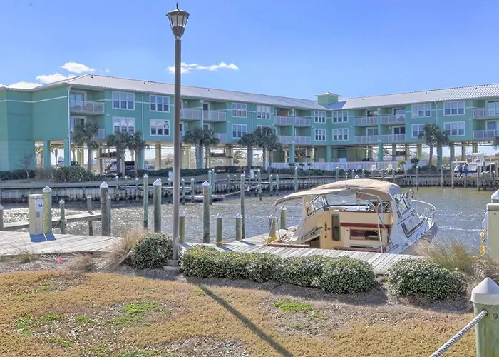 Waterfront W Balcony Boat Slip Shared Hot Tubs Pools * Gulf Shores